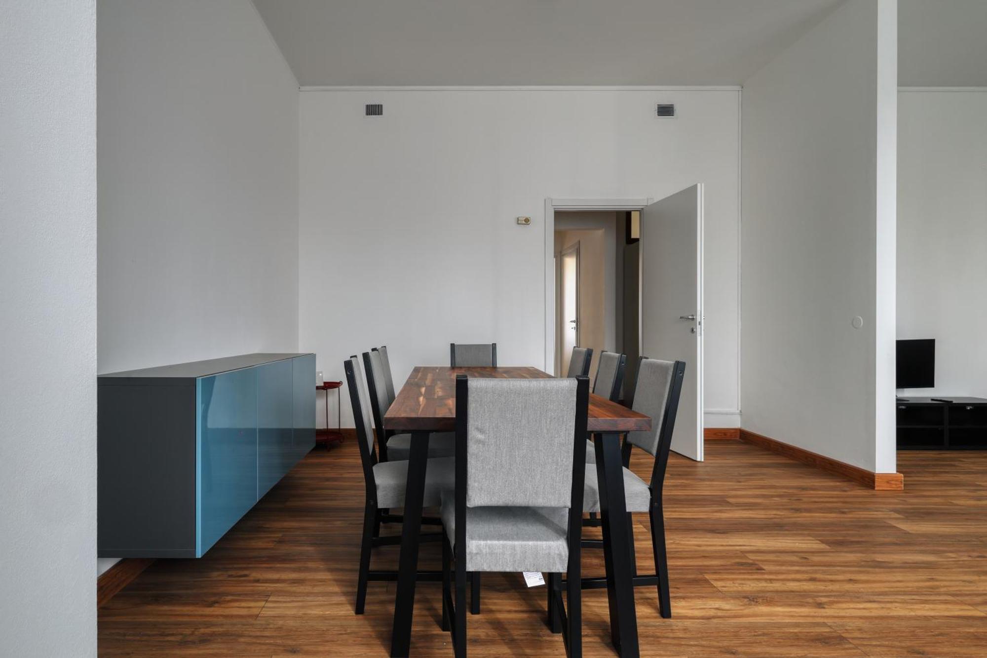 Joivy Chic 3-Bed Flat Near Colonne Di San Lorenzo Милан Экстерьер фото