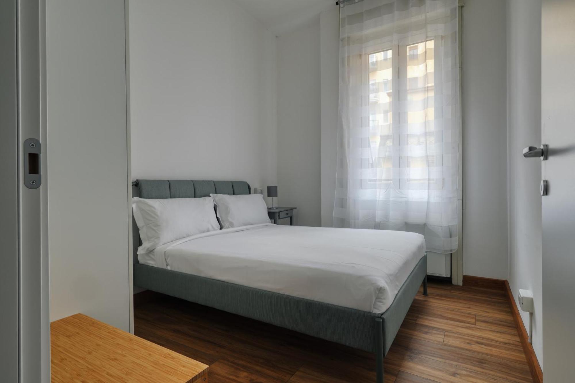 Joivy Chic 3-Bed Flat Near Colonne Di San Lorenzo Милан Экстерьер фото