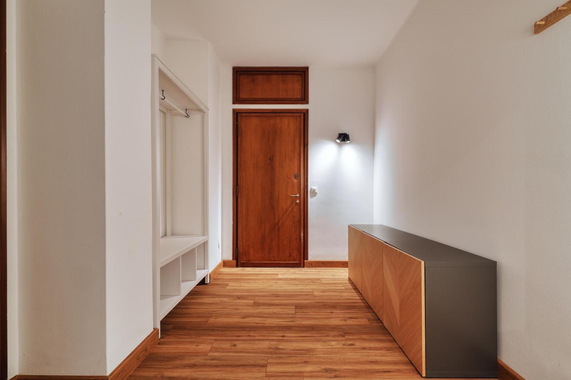 Joivy Chic 3-Bed Flat Near Colonne Di San Lorenzo Милан Экстерьер фото